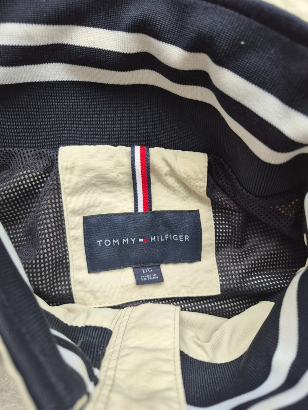 Tommy Hilfiger Bomber Jacket Large - Picture 5 of 16